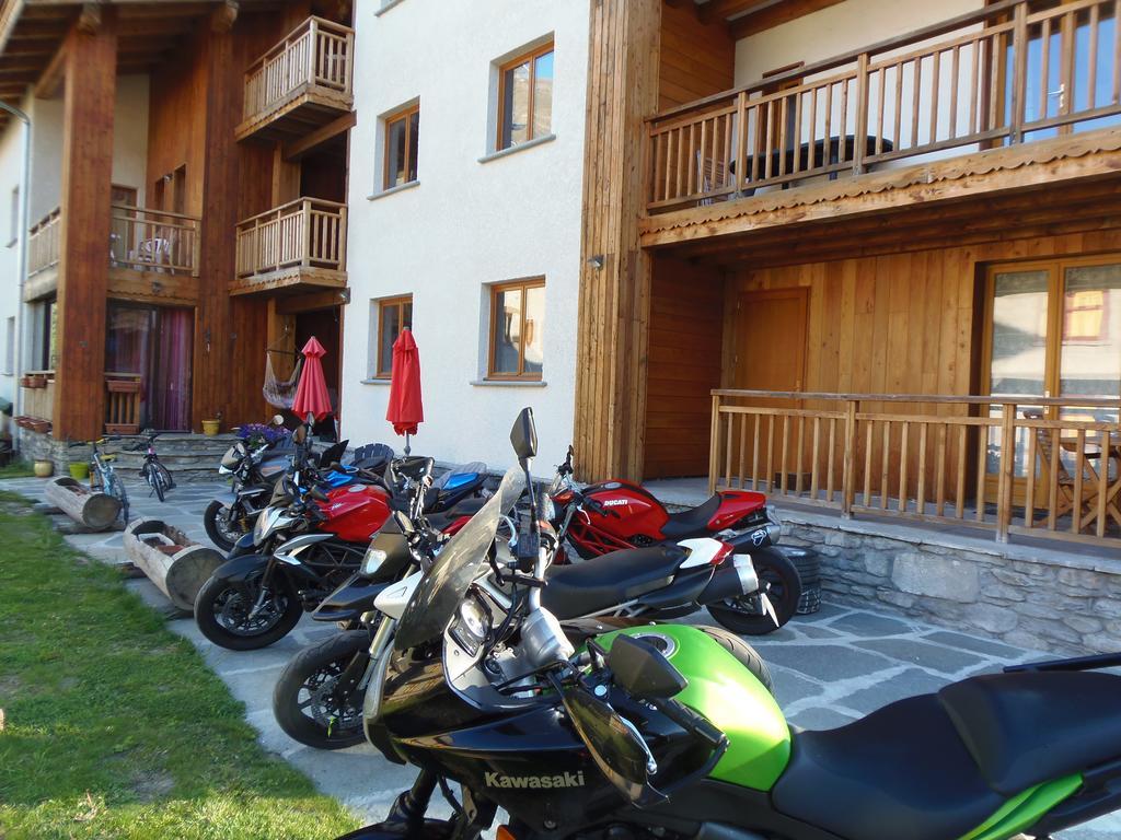 Chalet l'aubépine résidence B&B Bessans Extérieur photo