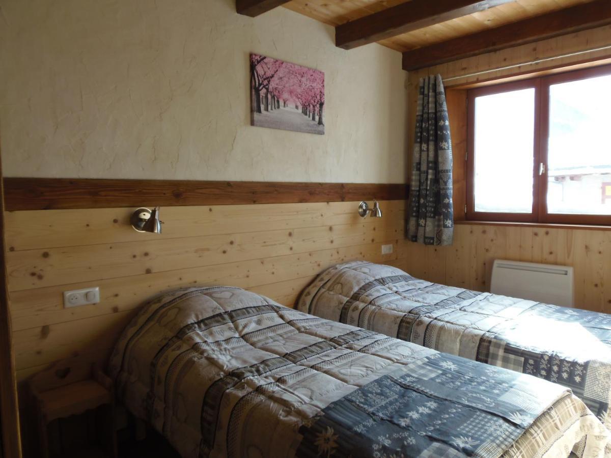 Chalet l'aubépine résidence B&B Bessans Extérieur photo